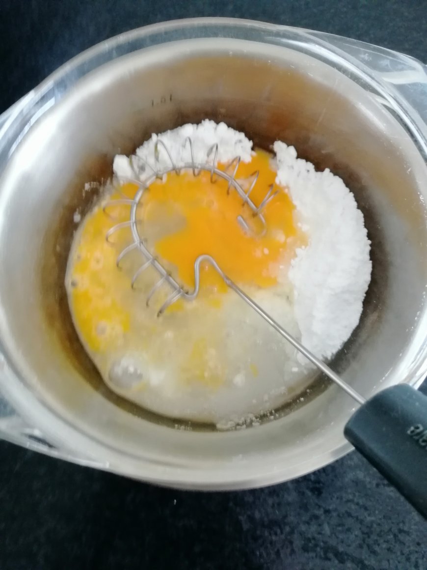  Add powdered sugar 