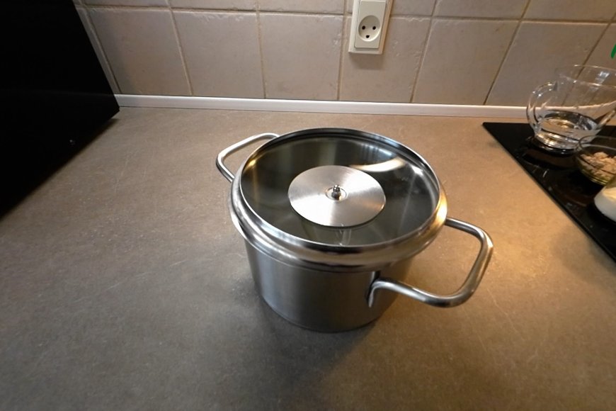 Let the porridge cool down