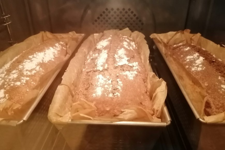 Bake the bread at 200°C