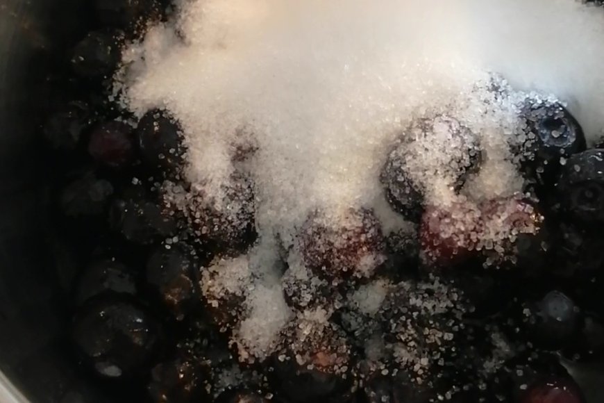 Blueberries & sugar