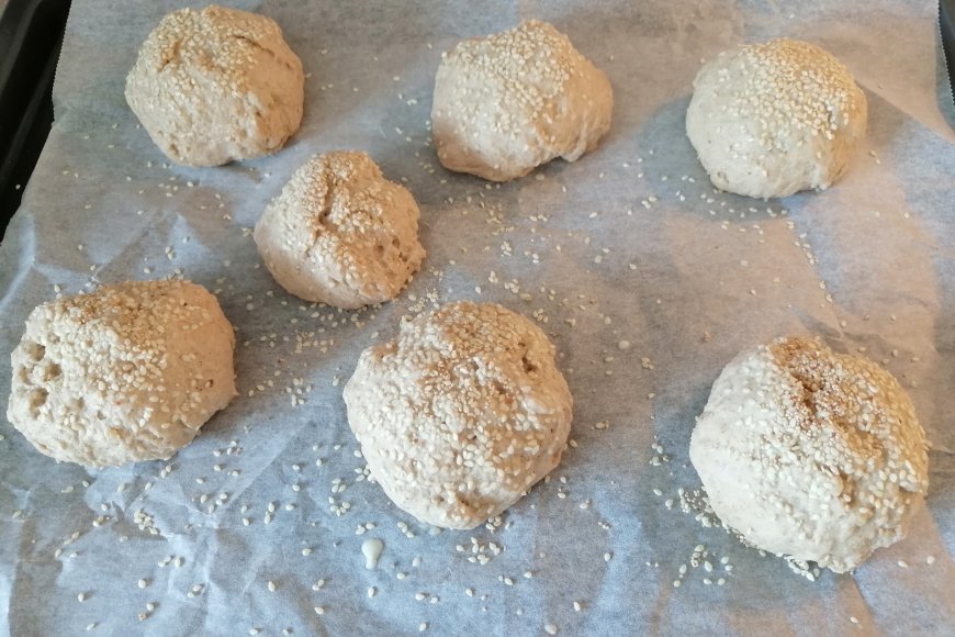 Sprinkle with sesame & birch 