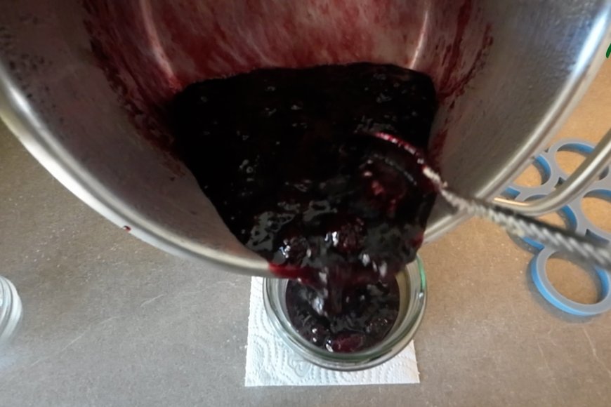 Fill glass-jar