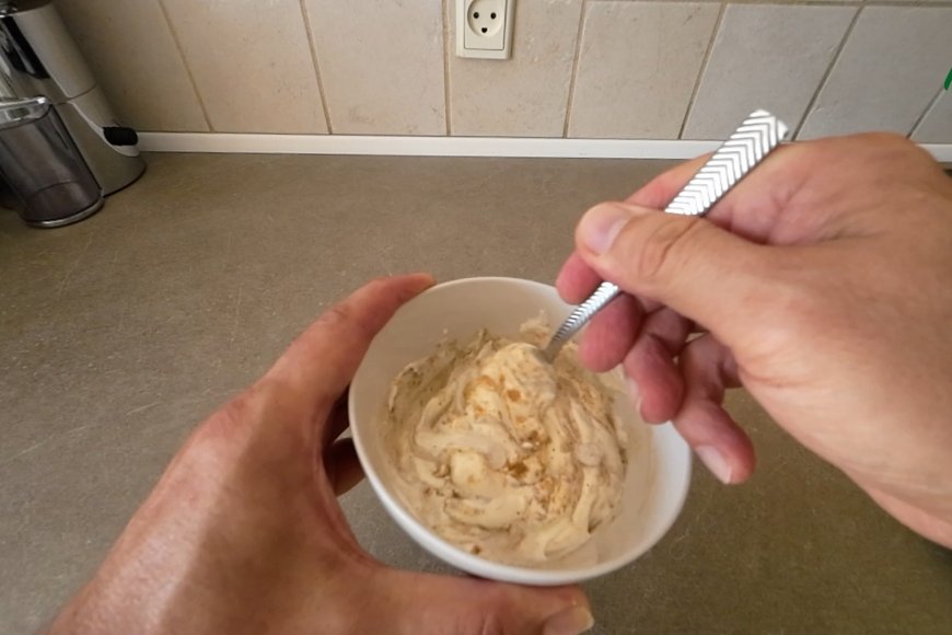 Serve crême fraïche